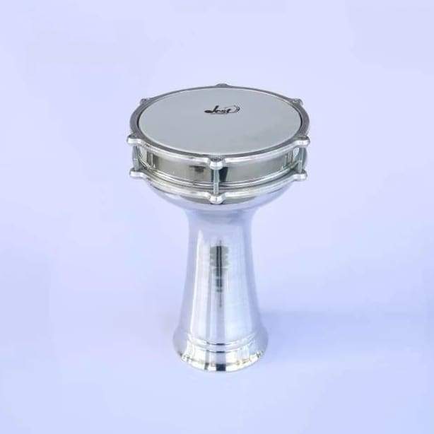 Türkische Darbuka DKD-222 mit scharfem Tek und tiefem Doum-Klang